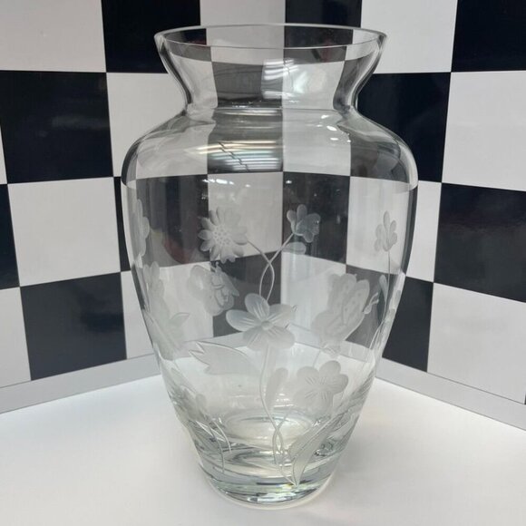 Lenox Etched Floral Crystal Glass Vase Made in Romania, Elegant Decorative Vase - Picture 2 of 9